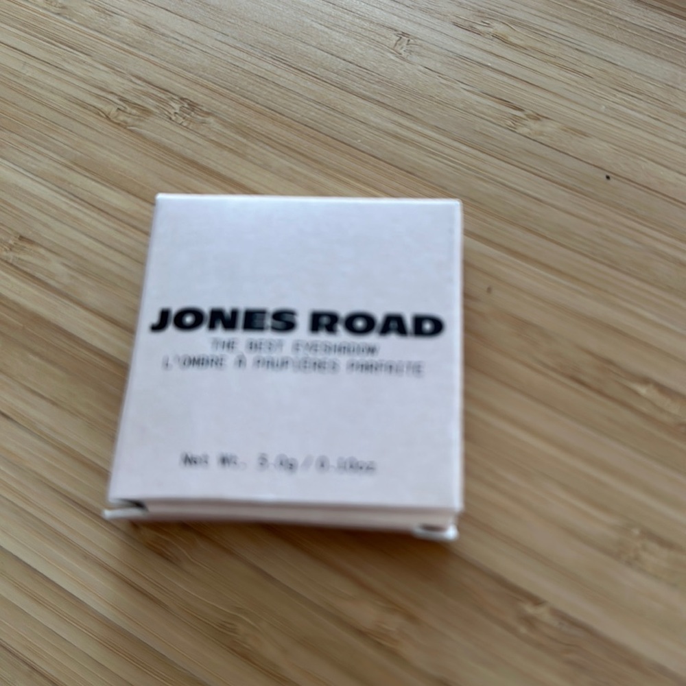 New in Box- Jones Road The Best Eyeshadow color Chic